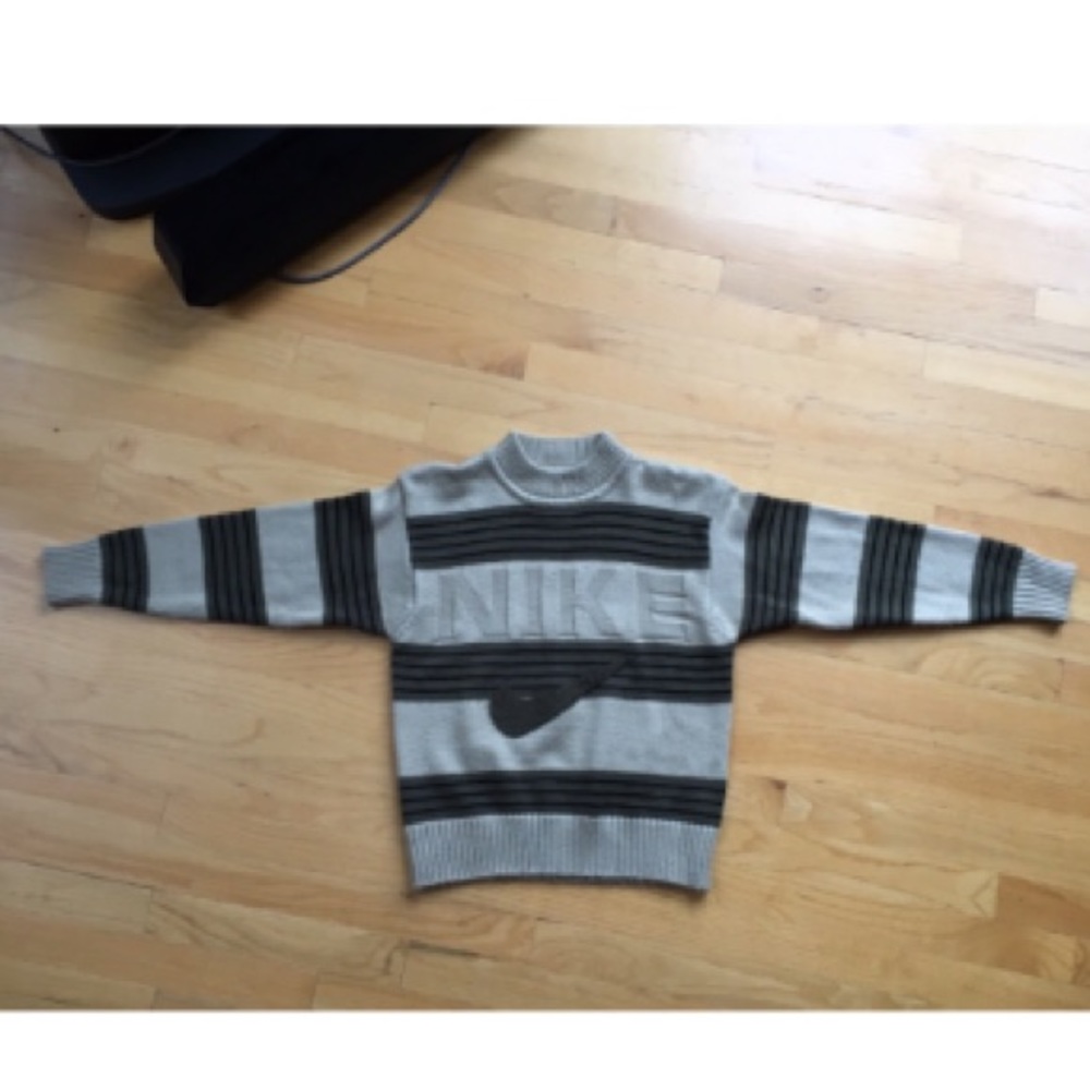 Nike boys’ sweater, size: L